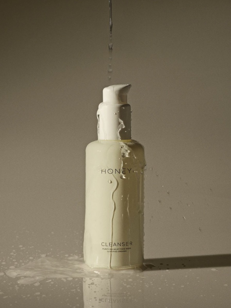 Mom Enula9 | Honey Cleanser